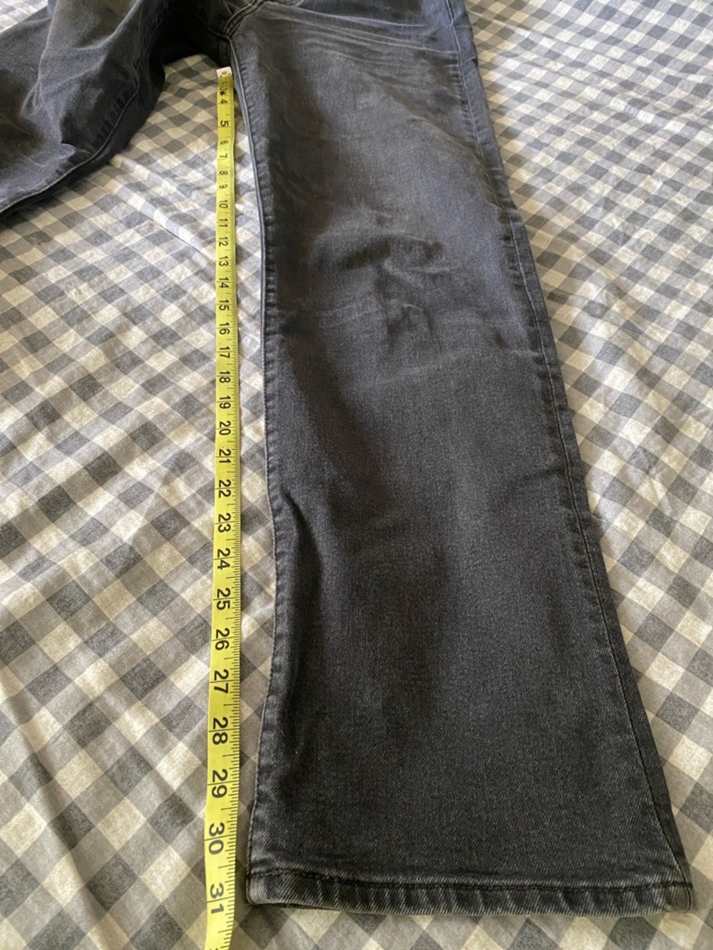Women’s Levi Black Denim Ribcage Straight Fly Button Jeans - Picture 5 of 7